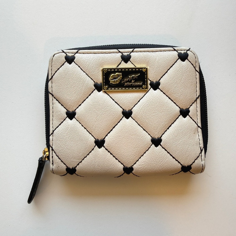 Luv Betsey by Betsey Johnson Cream Quilted Heart Zip Around Wallet Gold Logo